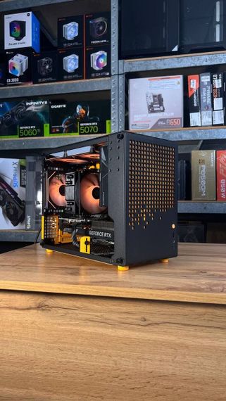 Збірка під замовлення: ігровий ПК Jonsbo Z20 Black/Orange Tower / AMD Ryzen 7 7700 (8 (16) ядер по 3.8 - 5.3 GHz) / 32 GB DDR5 / 1000 GB SSD M.2 / nVidia GeForce RTX 5070, 12 GB GDDR7, 192-bit / 750W | Зображення 3