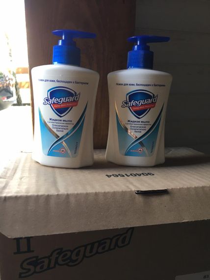 🛡️ Safeguard 🧼 Рідке мило з антибактеріальним ефектом 💧 «Класичне Осяйно Біле» 🌟 225 мл