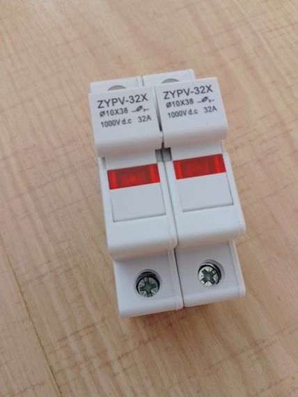 Предохранитель для панелей ZYPV-32x от короткого замыкания DC 15-32а 2P | Зображення 1