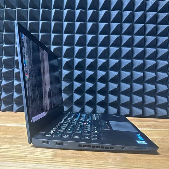 Ноутбук Б-класс Lenovo ThinkPad T460s / 14" (2560х1440) IPS / Intel Core i5-6300U (2 (4) ядра по 2.4 - 3.0 GHz) / 8 GB DDR4 / 256 GB SSD / Intel HD Graphics 520 / WebCam б/у | Зображення 4