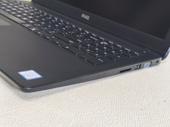 Ноутбук Dell Latitude 3500 / 15.6" (1920x1080) TN / Intel Core i5-8265U (4 (8) ядра по 1.6 - 3.9 GHz) / 8 GB DDR4 / 256 GB SSD / Intel UHD Graphics 620 / WebCam б/в | Зображення 3