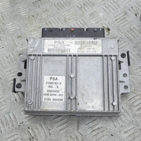 Блок керування двигуном 1.8 16V Citroen C5 2001-2004 Комп'ютер ЕБУ мотора Сітроен ц5 9650133180 84820V02