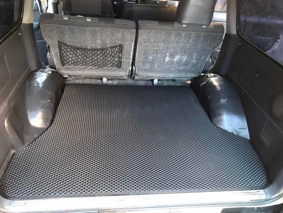 Килимок багажника (EVA, чорний) для Toyota Land Cruiser 80