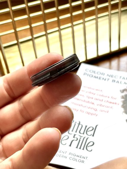 Бальзам тінт для щік та губ RITUEL DE FILLE COLOUR NECTAR PIGMENT BALM | Зображення 5