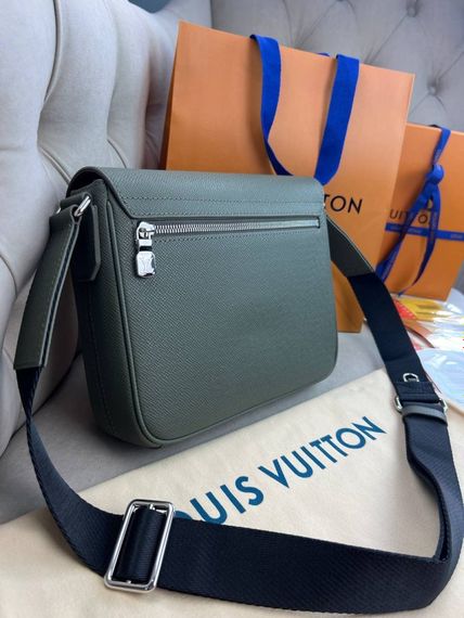 Месенджер хакi Louis Vuitton District PM Taiga Gray c848 | Зображення 9