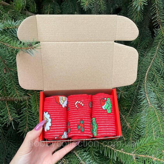 Набір чоловічих Новорічних шкарпеток 40-45 на 3 пари у коробці | Зображення 5