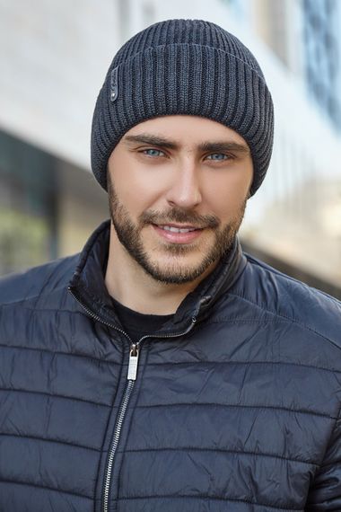 Мужская шапка «Итан» графит