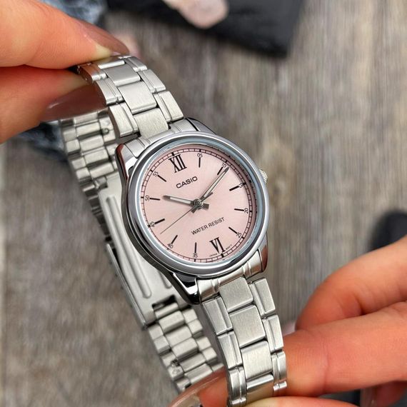 Жіночий годинник Casio LTP-V005D-4B2 | Зображення 1