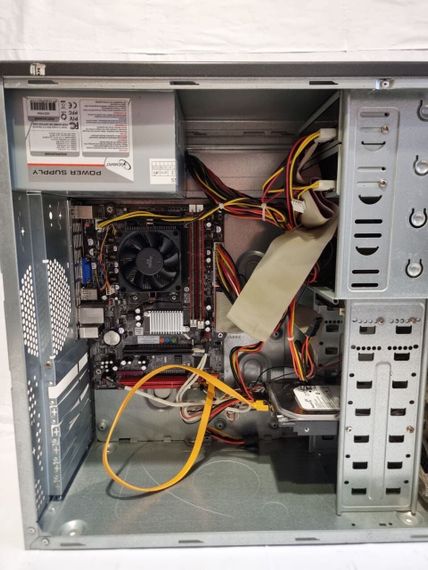 Комплект ПК: KME CX-8062G Tower / AMD Athlon II X2 250 (2 ядра по 3.0 GHz) / 8 GB DDR3 / 250 GB HDD / nVidia  GeForce 7025 Graphics + Монітор Philips 160E/16" (1366x768) TN/1x VGA/VESA 100x100 б/в | Зображення 5