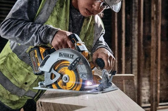 Пила дискова акумуляторна DeWalt без АКБ та ЗП DCS573NT | Зображення 3