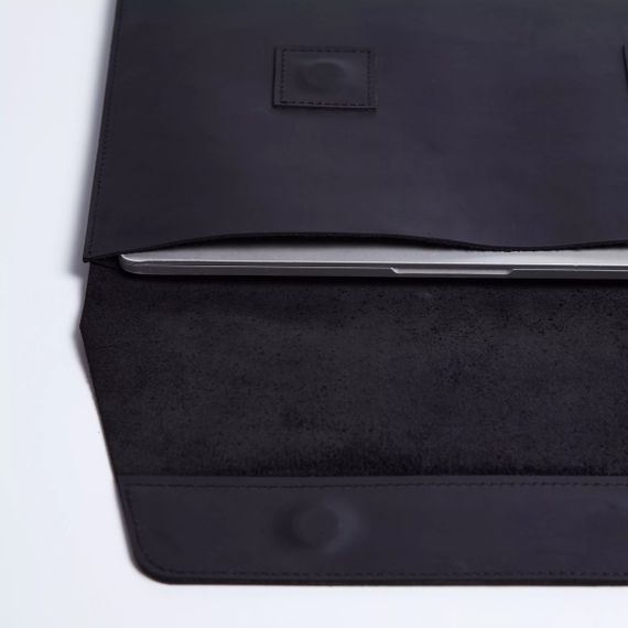 Чохол для ноутбука вінтажний Incarne Line MacBook Pro 16" 2019-2025 line-black-vintage-pro-16 чорний | Зображення 6