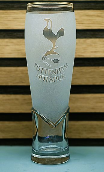 Пивной бокал крафтовый 440мл ФК Тоттенхэм Tottenham Hotspur с гравировкой подарок для фаната футбольная кружка