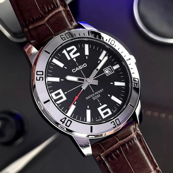 Чоловічий годинник Casio MTP-VD01L-1BVU | Зображення 1
