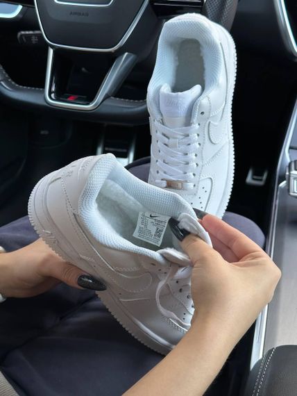 Женские кроссовки  Air Force 1 Winter All White, Вьетнам , мех 40 25 | Зображення 4
