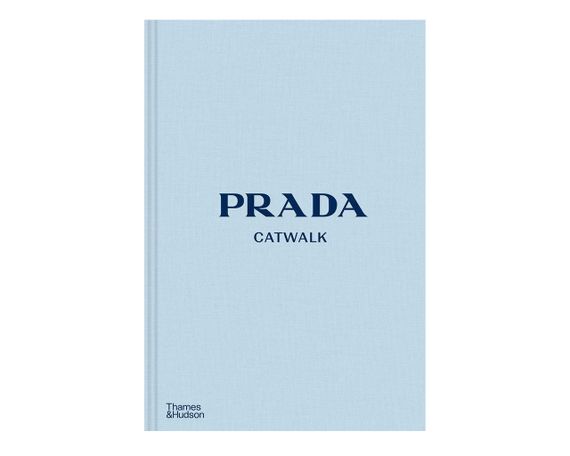 Книга про колекції Прада Prada Catwalk: The Complete Collections. Susannah Frankel історія моди з ілюстраціями
