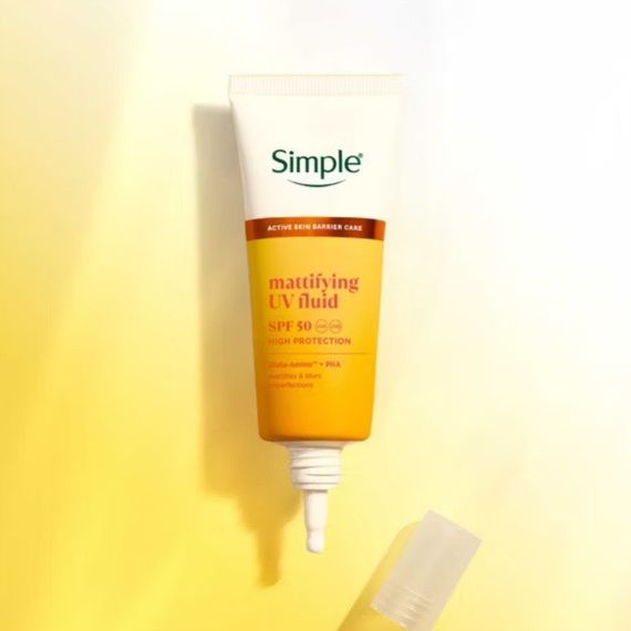 Сонцезахисний матуючий флюід Simple Mattifying UV Fluid with SPF 50 40 ml | Зображення 2