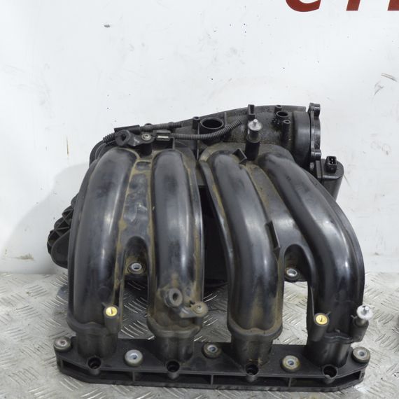 Колектор впускний 2.0 бензин  BMW 3 E46 БМВ е46 1437939 190604