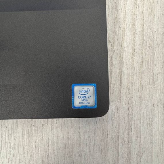 Ультрабук Dell Latitude 5500 / 15.6" (1920x1080) IPS / Intel Core i7-8665U (4 (8) ядра по 1.9 - 4.8 GHz) / 16 GB DDR4 / 256 GB SSD / AMD Radeon 540x, 2 GB GDDR5, 64-bit / WebCam б/у | Зображення 2