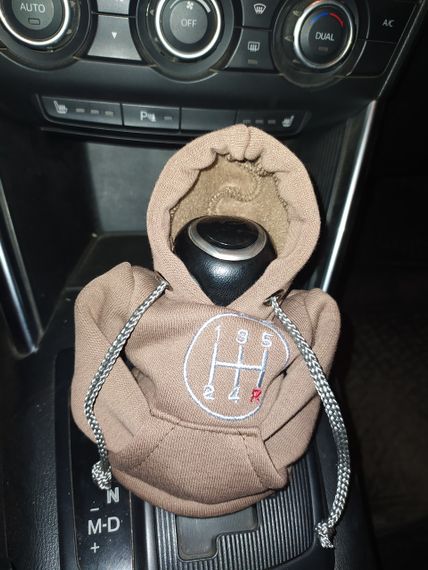 Чохол кофта Худі аксесуар на КПП  Car Hoodie коробка передач коричневий подарунок автомобілісту 10070