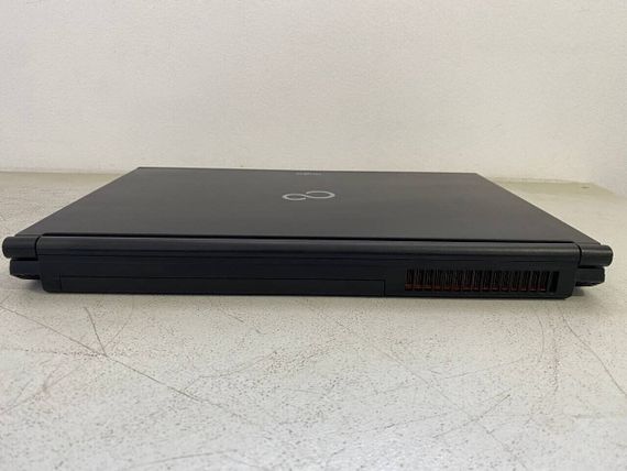 Мобильная рабочая станция Б-класс Fujitsu Celsius H720 / 15.6" (1920x1080) TN / Intel Core i7-3720QM (4 (8) ядра по 2.6 - 3.6 GHz) / 16 GB DDR3 / 256 GB SSD / nVidia Quadro K1000M, 2 GB GDDR3, 128-bit / WebCam б/у | Зображення 8