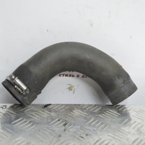 Патрубок інтеркулера 2.2 DCI G9T Renault Laguna патрубок турбіни Рено Лагуна 8200285036