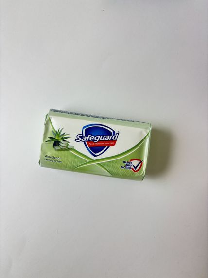 SAFEGUARD Мыло туалетное твердое Мягкий уход с алоэ 90г