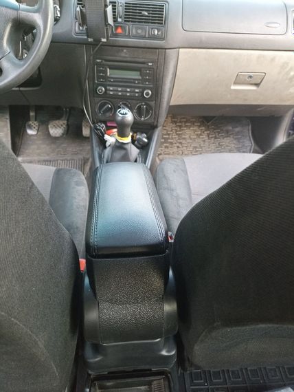 Подлокотник (в подстаканник) для Volkswagen Golf 4 | Зображення 1