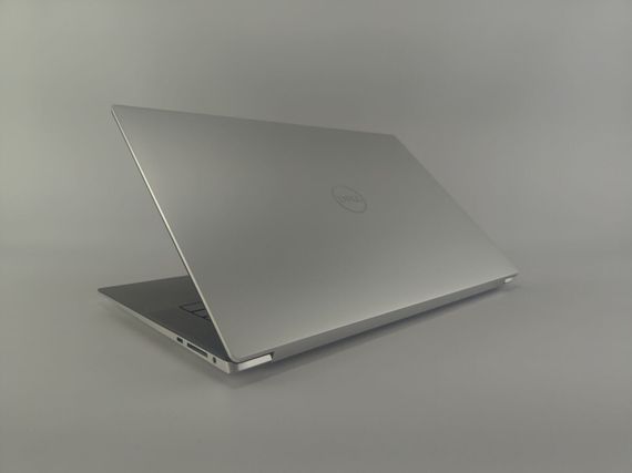 Мобильная рабочая станция Dell XPS 15 9500 / 15.6" (1920x1080) IPS / Intel Core i7-10750H (6 (12) ядра по 2.6 - 5.0 GHz) / 16 GB DDR4 / 240 GB SSD / nVidia GeForce GTX 1650 Ti, 4 GB GDDR6, 128-bit / WebCam б/у | Зображення 3