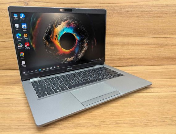 Ноутбук Б-клас Dell Latitude 5310 / 13.3" (1920x1080) IPS / Intel Core i7-10610U (4 (8) ядра по 1.8 - 4.9 GHz) / 8 GB DDR4 / 256 GB SSD / Intel UHD Graphics / WebCam / Windows 10 б/в + Подарунок  Флеш-накопичувач USB 32 GB | Зображення 4