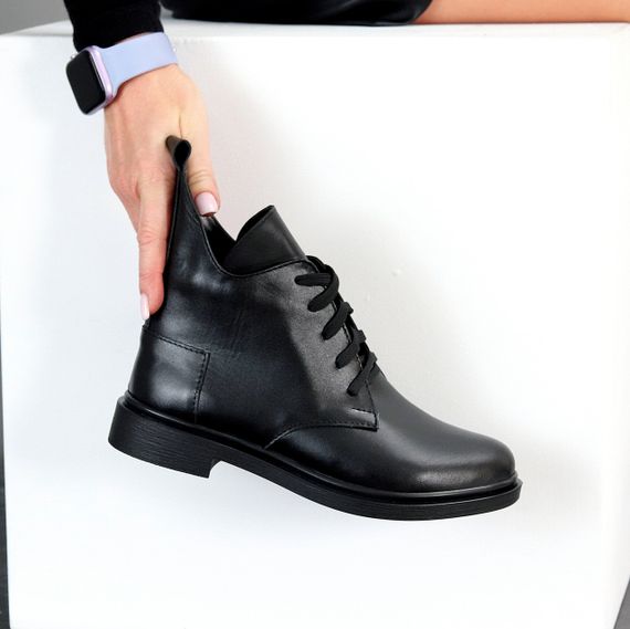 Дизайнерские ассиметричные черные ботинки натуральная кожа низкий ход 40