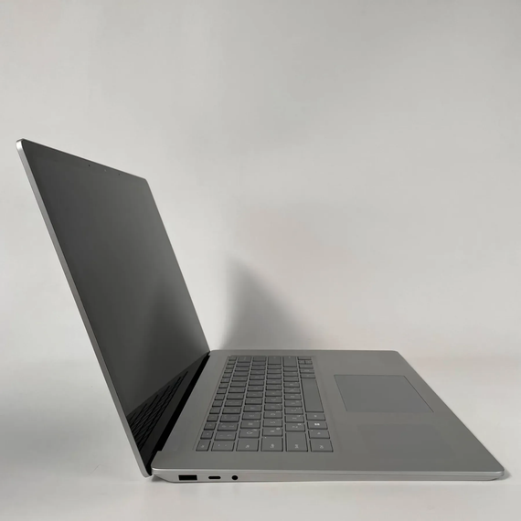 Ультрабук Б-клас Microsoft Surface Laptop 4 / 15" (2496x1664) IPS / Intel Core i7-1185G7 (4 (8) ядра по 3.0 - 4.8 GHz) / 16 GB DDR4 / 256 GB SSD / Intel Iris Xe Graphics / WebCam / USB Type-C б/в + Подарунок Бездротова миша / USB | Зображення 3