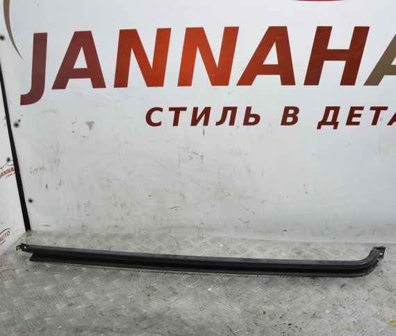 Направляюча зсувних дверей Volkswagen T4 1991-2003 Направляюча роликів бічних дверей Фольксваген 7D1843872A