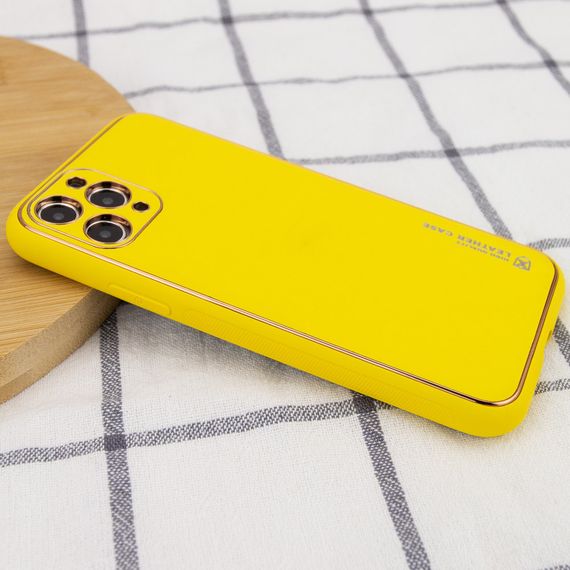 Шкіряний чохол Xshield для Apple iPhone 12 Pro (6.1") Жовтий / Yellow | Зображення 1