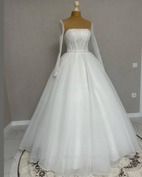 Весільна сукня з органзи, розмір 44