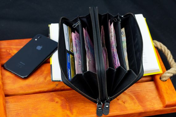 Клатч мужской кожаный черный на две молнии с ремешком на руку | Зображення 5