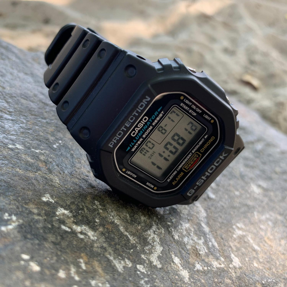 Протиударні годинники чоловічі наручні оригінальні японські Casio G-Shock DW-5600E-1VER з полімерним ремінцем | Зображення 6