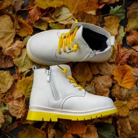 Яркие детские ботинки 26, 27, 30 размер