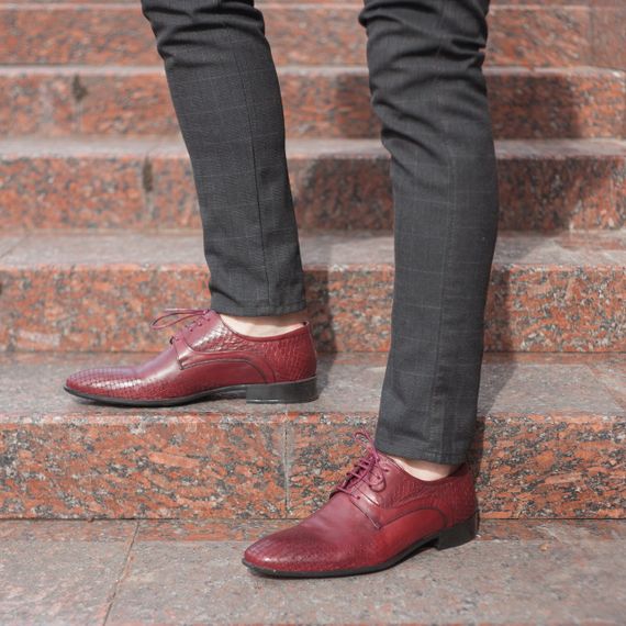 Бордові туфлі на шнурках 41  розмір