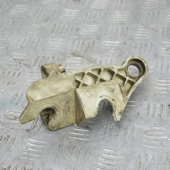 Тримач троса КПП Peugeot 207 2006-2012 Кронштейн кріплення тросів коробки передач Пежо 207 9680020680 | Зображення 3