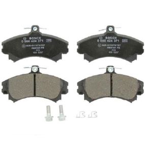 Тормозные колодки Bosch дисковые передние MITSUBISHI Carisma 1.6i,1.8i/Colt 1.3,1.5 0986424371