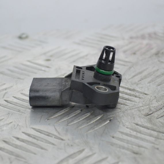 Датчик тиску наддуву повітря Audi A1 A2 A3 A4 A6 A8 Ауді 2001-2011 BOSCH 0281002399 | Зображення 1