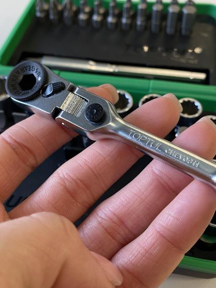 Набір біт і головок з тріскачкою TOPTUL 1/4" 41ед. (12-гр.) GADW4502 | Зображення 4