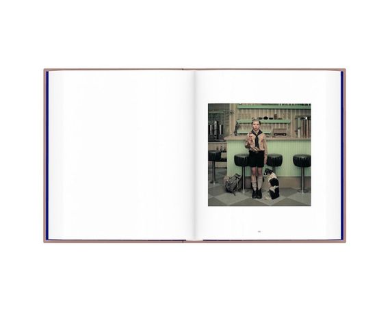 Лучшие фотографы мира книга с фотографиями Эрвина Олафа Erwin Olaf: I Am подарочные книги для фотографов | Зображення 6