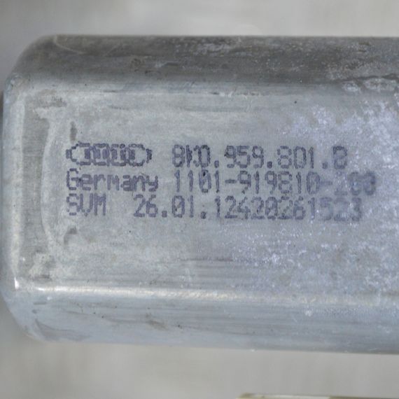 Двигун склопідіймача передній лівий Audi A6 (C7) Q5 (8R) моторчик Ауді а6 ку5 мотор 8K0959801B | Зображення 2