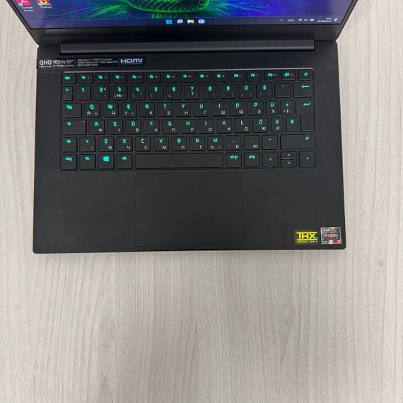 Ігровий ноутбук Razer Blade 14 RZ09-0370 / 14" (2560x1440) IPS / AMD Ryzen 9 5900HX (8 (16) ядер по 3.3 - 4.6 GHz) / 16 GB DDR4 / 1000 GB SSD NVMe / nVidia GeForce RTX 3080, 8 GB GDDR6, 256-bit / WebCam б/в | Зображення 6