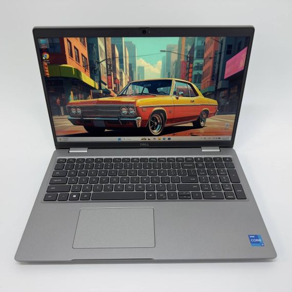 Ультрабук Dell Precision 3560 / 15.6" (1920x1080) IPS / Intel Core i5-1135G7 (4 (8) ядра по 4.2 GHz) / 16 GB DDR4 / 256 GB SSD / Intel Iris Xe Graphics / WebCam б/у | Зображення 2