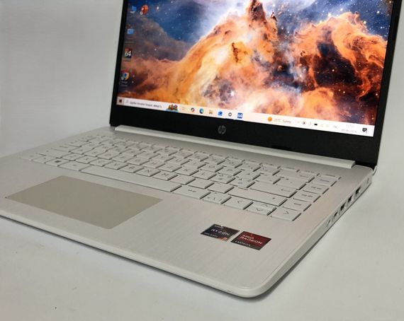 Ультрабук HP 14s-fq1004ua / 14" (1920x1080) IPS / AMD Ryzen 3 5300U (4 (8) ядра по 2.6 - 3.8 GHz) / 8 GB DDR4 / 512 GB SSD / AMD Radeon RX Vega 6 Graphics / WebCam / Win 10 Home б/в | Зображення 8