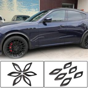 Накладки на передні крила (2013-2017, Карбон) для Maserati Quattroporte рр
