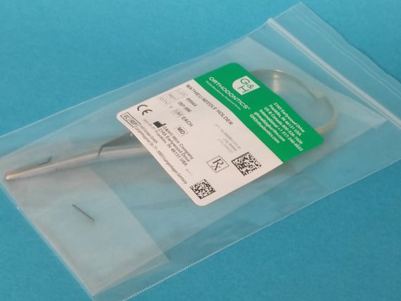 Mathieu-Needle Holder