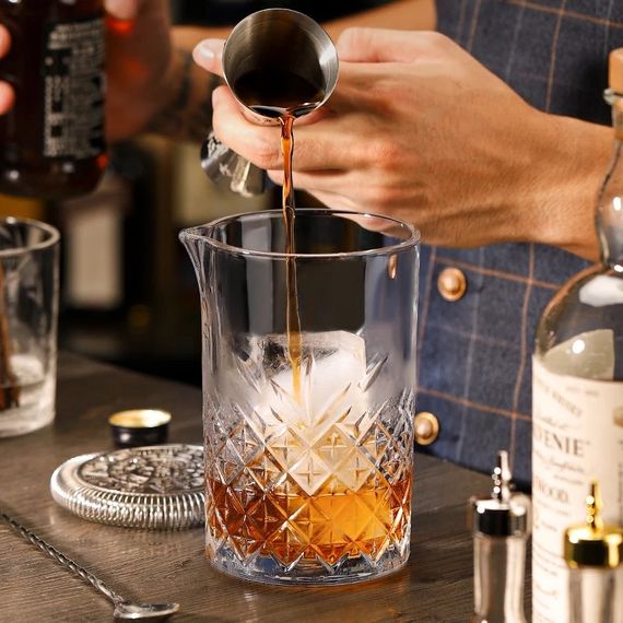 Змішувальний стакан Timeless Bar House для змішування коктейлю з носиком Mixing glass 725 мл | Зображення 1